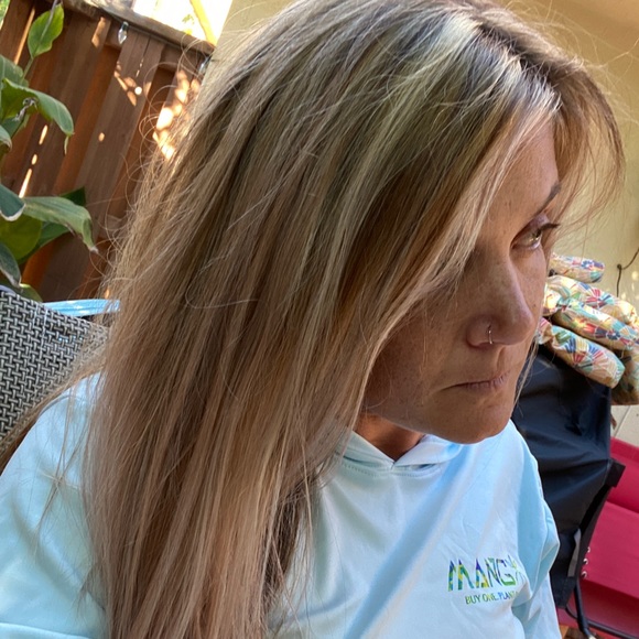 Meet your Posher, Amanda - Picture 2 of 2